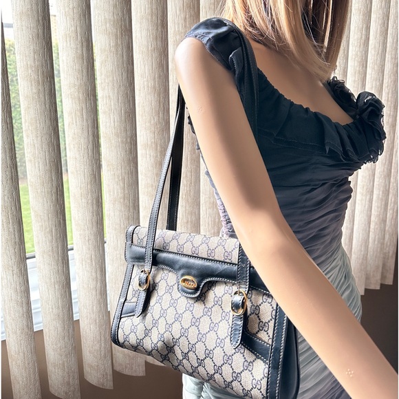 ❌Price Drop❌Authentic Gucci Tote  Leather /Shoulder Bag Cursive. - Picture 11 of 13